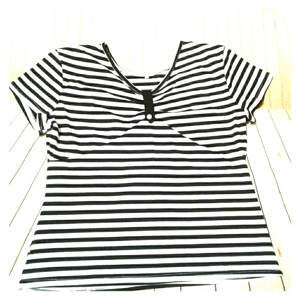 Black and white stripped top